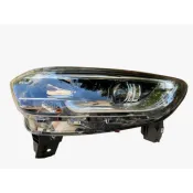 Far stanga cu bec halogen Renault Kadjar 260600479R